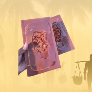 ২ কেজি লম্বা পাটালি গুড়(প্রতিটা বারের ওজন ২ কেজি করে)। সাথে ফ্রি হোম ডেলিভারি